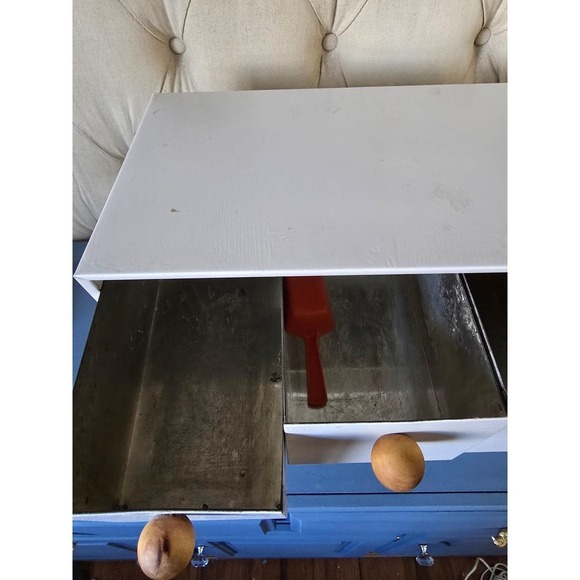 Vintage Krestline Bread Box with 4 Drawers – White Metal Kitchen Organizer – USA - Picture 3 of 11